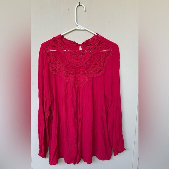 EUC Torrid Magenta Crinkled Gauze Crochet Long Sleeve Blouse - Size 3 - Picture 6 of 11